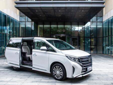 荣威imax8报价及图片,豪华七座SUV新选择，实拍图赏惊艳登场