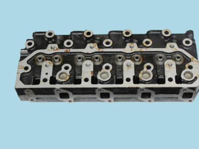 发动机汽缸盖,发动机核心部件的构造与功能解析