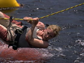 食人鱼3d,惊悚深海猎杀，生存挑战极限